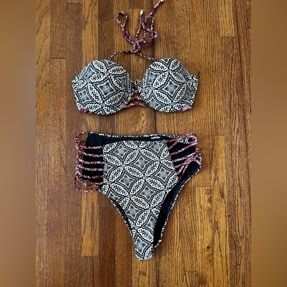 Abercrombie & Fitch Other - Abercrombie & Fitch Bikini Swimsuit Set | XS bottom | 32A or 32B top